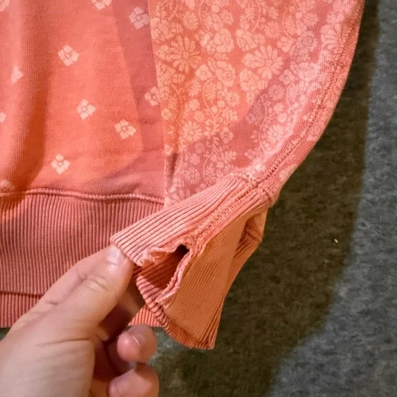 Aerie Sweatshirt womens Medium pink coral floral soft distressed oversized comfy - Picture 3 of 14